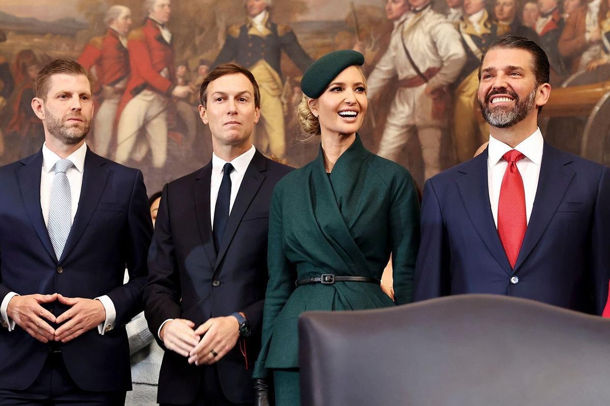 De izaquierda a derecha, Eric Trump, Jared Kushner, Ivanka Trump y Donald Trump Jr.